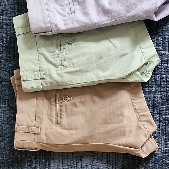 Bundle of J Crew Shorts 0 - Picture 2 of 5